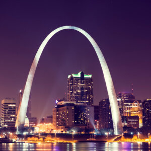 Skyline of Saint Louis with Gateway Arch by night