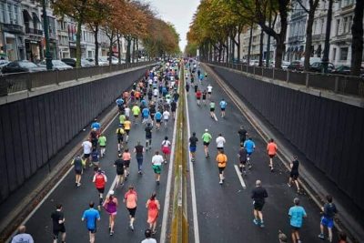 Runners in a Marathon
